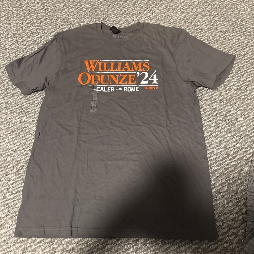 BREAKINGT Caleb Williams Rome  Odunze 24 Caleb‎ NFLPA T Shirt Mens Medium NWT